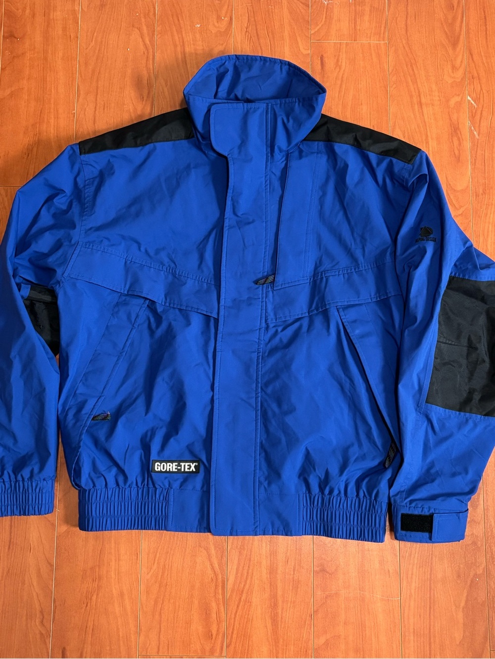 GORE-TEX Men’s Royal Blue Jacket with Black Accents - Size Medium